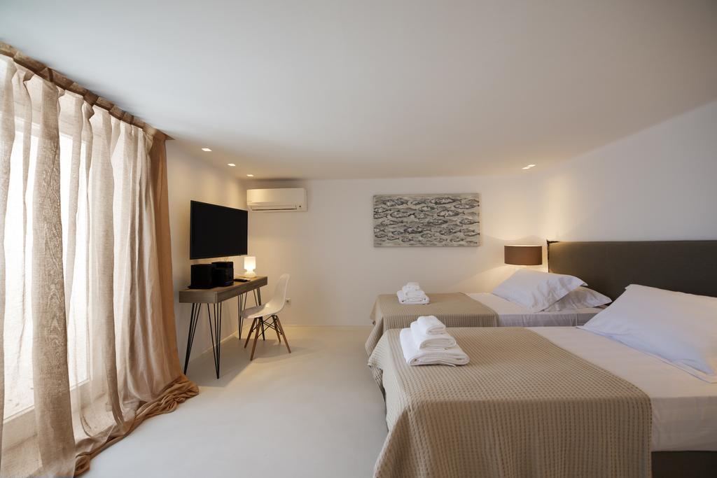 Diles Villas & Suites Mykonos Tourlos Exterior foto